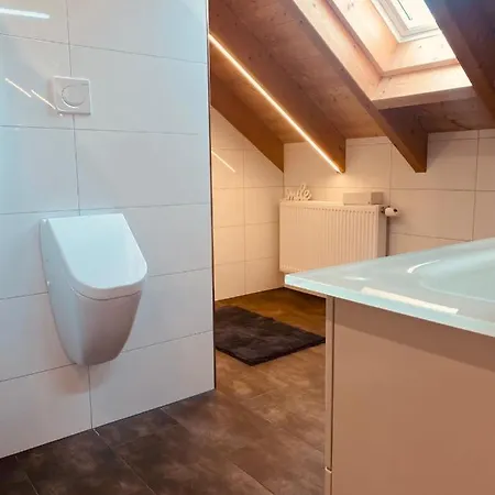 Gerolstein, Urlaub In Der Eifel, Mit Sauna Apartment